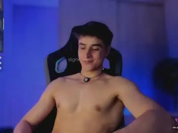 Chaturbate Live Sex Cam of thomklein