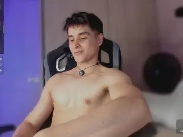 Chaturbate Live Sex Cam of thomklein