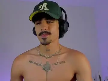 Chaturbate Live Sex of lukeetaylor_