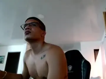 Chaturbate Sex Chat of damyan_2003