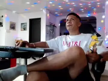 Chaturbate Sex Chat of damyan_2003