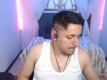 Chaturbate Sex Chat of alex_levi