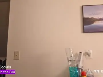 Chaturbate Live Sex Cam of hardselfsucker1
