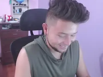 Chaturbate Watch Live Sex Cams of johanleonsweetboy