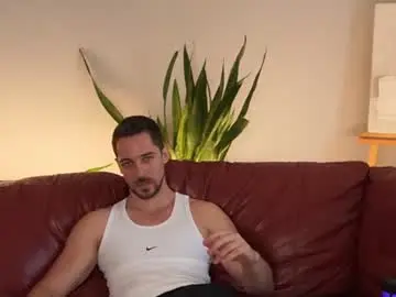 Chaturbate Nude Webcam of mrgreeneyes01