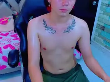 Chaturbate Watch Live Sex Cams of andy_collin5