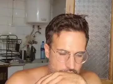 Chaturbate Free Porn Cam of firefighterr88