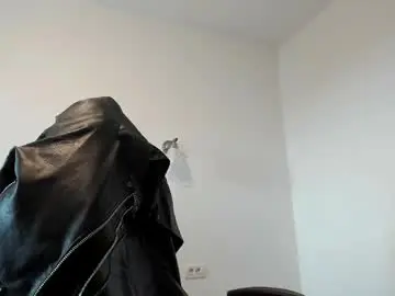 Chaturbate Free Live Porn of alphagodleatherking92