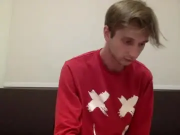 Chaturbate Live Sex Cam of ashingwest97