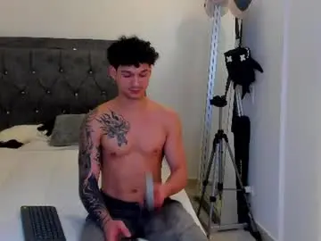 Chaturbate Adult Video Chat of morthy_downey