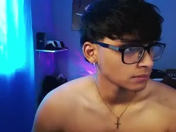 Chaturbate Sex Cam of mr_yisuz