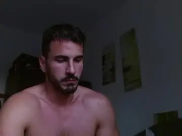 Chaturbate Live Sex Cam of hornyasfuckk33