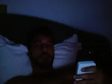 Chaturbate Live Sex Cam of hornyasfuckk33