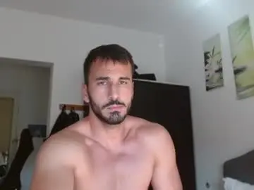 Chaturbate Live Porn of hornyasfuckk33