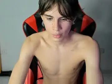 Chaturbate Free Porn Cam of ryan_bronw