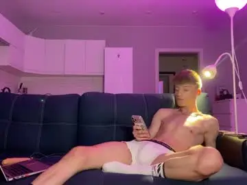 Chaturbate Private Sex Chat of andytwinkkk