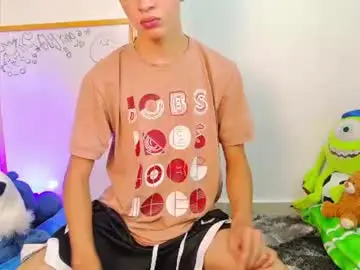 Chaturbate Free Live Porn of ely_king