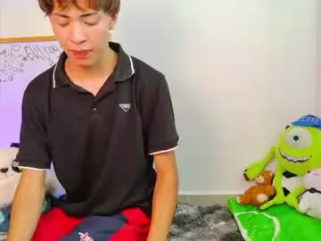 Chaturbate Free Live Porn of ely_king