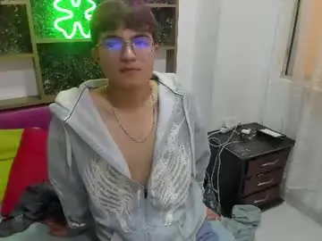 Chaturbate Watch Live Sex Cams of luke_evans18