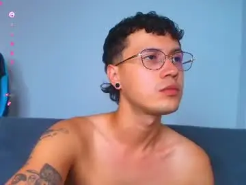 Chaturbate Adult Video Chat of leaneseb
