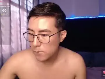 Chaturbate Free Live Porn of andrewmhilton_
