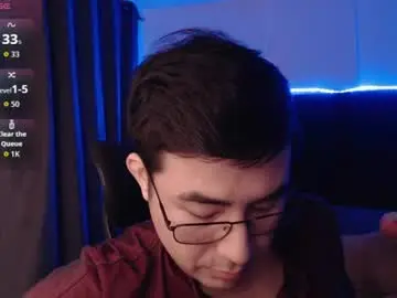 Chaturbate Sex Cam of andrewmhilton_