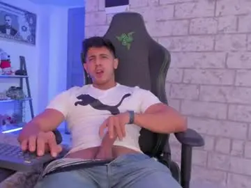 Chaturbate Free Porn Cam of ashton_coleman_