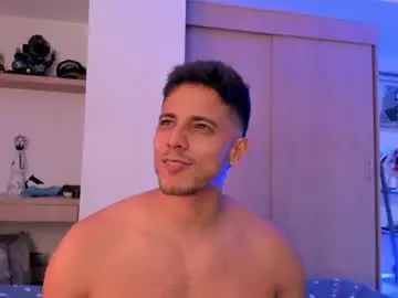 Chaturbate Live Sex Cam of ashton_coleman_