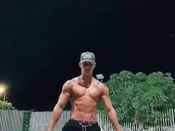 Chaturbate Sex Cam of chris_angel01
