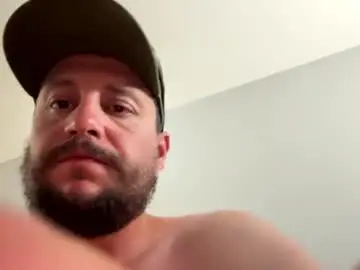 Chaturbate Live Sex Cam of squirrlycock1