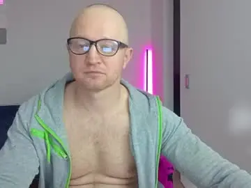 Chaturbate Live Sex Cam of kevintyler69