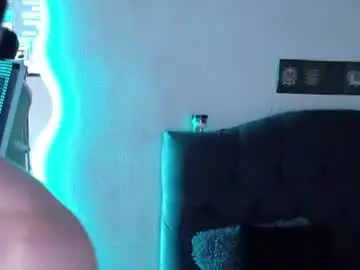 Chaturbate Watch Live Sex Cams of harry_brown2324