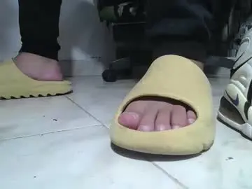 Chaturbate Adult Webcam of srfindomfeet_