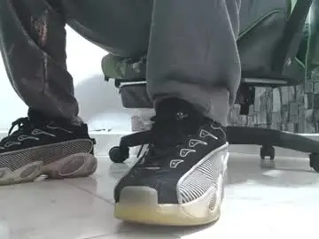 Chaturbate Watch Live Sex Cams of srfindomfeet_