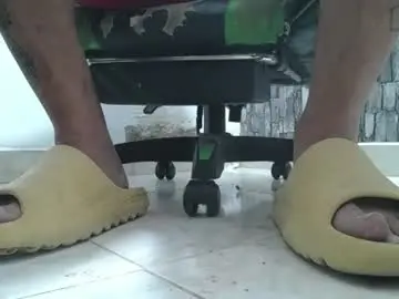 Chaturbate Nude Webcam of srfindomfeet_