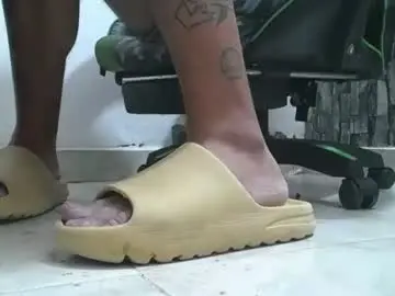 Chaturbate Private Sex Chat of srfindomfeet_