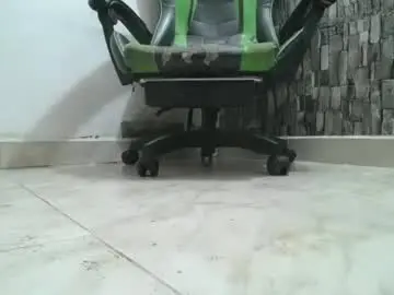 Chaturbate Free Porn Cam of srfindomfeet_
