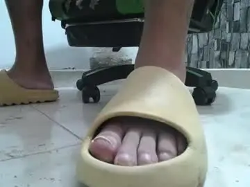 Chaturbate Adult Video Chat of srfindomfeet_