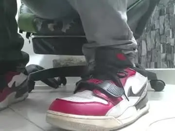 Chaturbate Adult Video Chat of srfindomfeet_