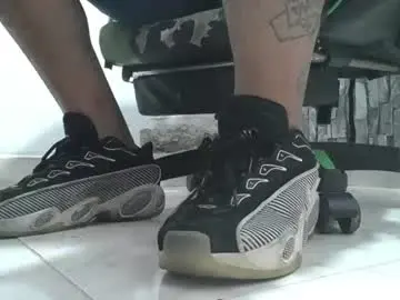 Chaturbate Live Sex of srfindomfeet_