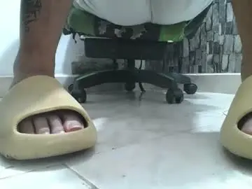 Chaturbate Adult Video Chat of srfindomfeet_