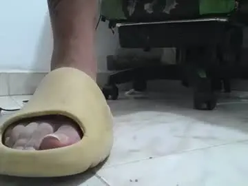 Chaturbate Nude Webcam of srfindomfeet_