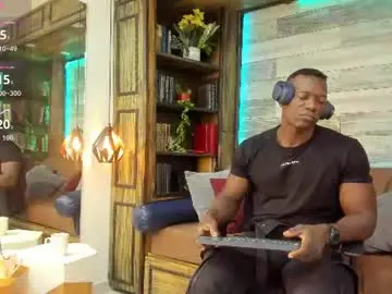 Chaturbate Live Sex Cam of marcusblack_