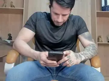 Chaturbate Live Porn of george_diesell_