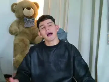Chaturbate Watch Live Sex Cams of estebanperez_