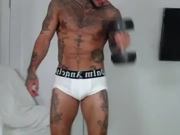 Chaturbate Live Porn of maxi_foxxx