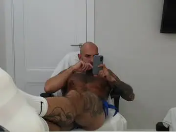 Chaturbate Watch Live Sex Cams of maxi_foxxx