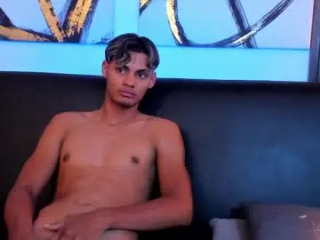 Chaturbate Live Sex Cam of interracial_wallen