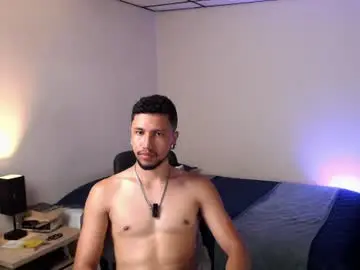 Chaturbate Sex Chat of yeff_stone