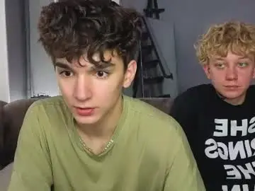 Chaturbate Live Sex of em_chipsi